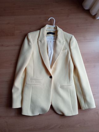 Chaqueta\\/blazer\\/americana de Zara Woman. de segunda mano por 20 EUR en  Guadalajara en WALLAPOP