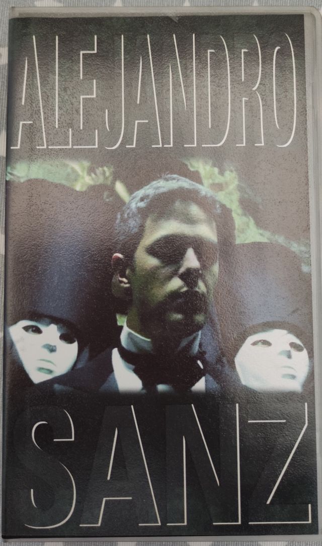 Alejandro Sanz. 3 VHS.