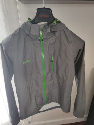 OS2O O2 Waterproof trail jacket 20k de segunda mano por 80 EUR en Getxo en  WALLAPOP
