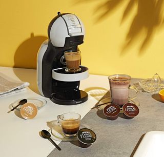 CAFETERA DOLCE GUSTO AUTOMÁTICA de Krups. GARANTÍA de segunda mano por 50  EUR en Barcelona en WALLAPOP
