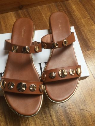 Sandalias de piel Pedro del Hierro de segunda mano por 35 EUR en Soto de La  Moraleja en WALLAPOP