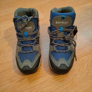 Bota trekking mujer Boriken Everest 37 de segunda mano por 10 EUR en  Ponteareas en WALLAPOP
