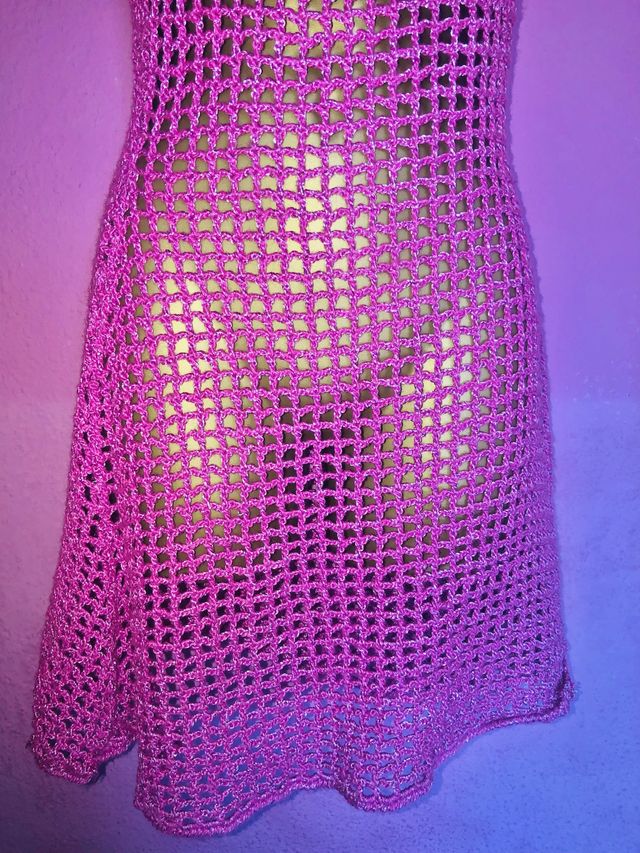 Vestido ganchillo rejilla rosa hecho a mano