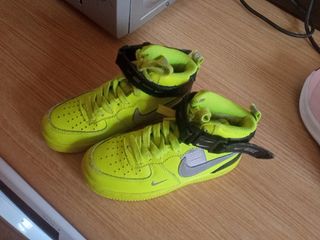 Zapatillas de niño Nike talla 31 de segunda mano por 10 EUR en Madrid en  WALLAPOP