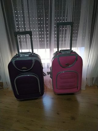 Maletas de viaje de segunda mano por 15 EUR en Monzalbarba en WALLAPOP