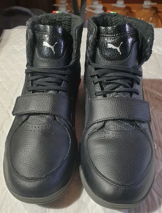 Zapatillas\\/Botin Puma Ferrari Motorsport de segunda mano por 30 EUR en  Santa Olalla en WALLAPOP
