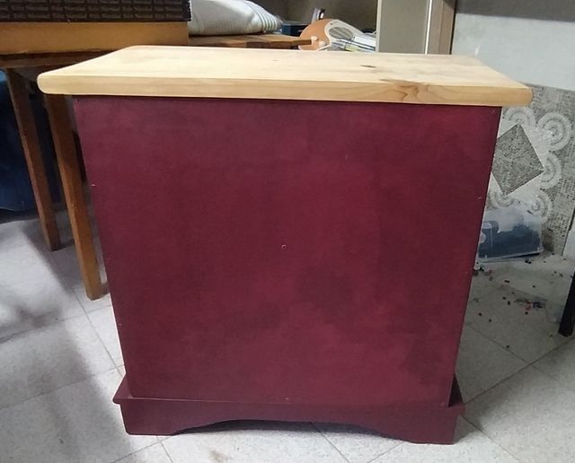 Mueble de pino restaurado