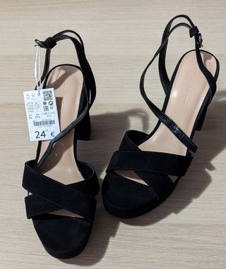 Sandalia Plataforma (36) - LEFTIES -SIN ESTRENAR de segunda mano por 20 EUR  en Ciempozuelos en WALLAPOP