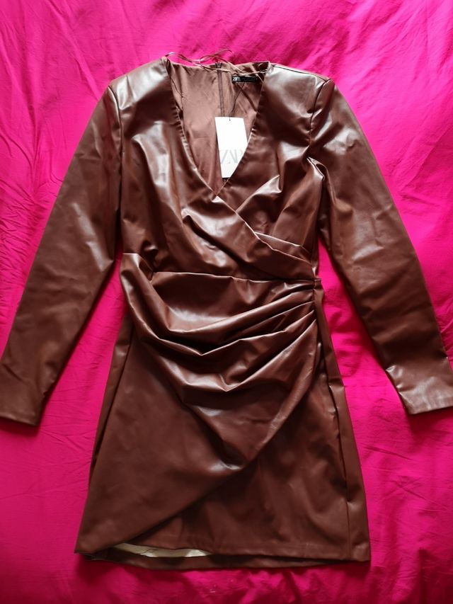 Vestido zara polipiel sin estrenar temporada 2022