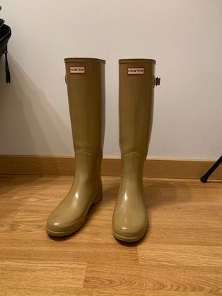 Botas Hunter talla 39 de segunda mano por 60 EUR en Sabadell en WALLAPOP