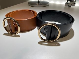 Pack 2 Cinturones Mujer (Mango) de segunda mano por 7 EUR en Madrid en  WALLAPOP