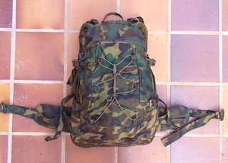 Mochila ligera de combate Altus EA boscoso de segunda mano por 120 EUR en  Abades en WALLAPOP