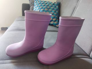 Botas de agua tribord talla 26 decathlon de segunda mano por 5 EUR en  Alcalá de Henares en WALLAPOP
