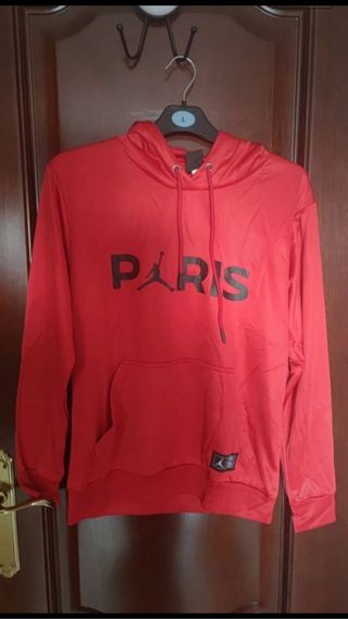Sudadera PSG Jordan de segunda mano por 24 EUR en San Fernando en WALLAPOP