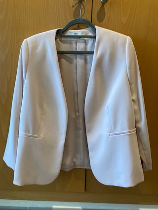 Blazer rosa palo MANGO XL de segunda mano por 10 EUR en Sant Feliu de  Guíxols en WALLAPOP