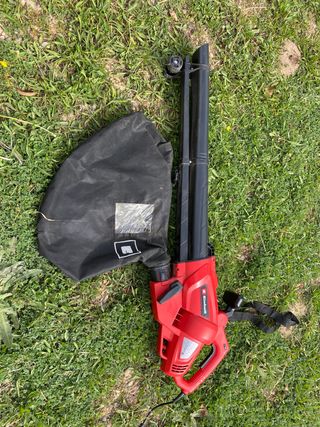 Soplador-aspirador de hojas de segunda mano por 30 EUR en Santpedor en  WALLAPOP