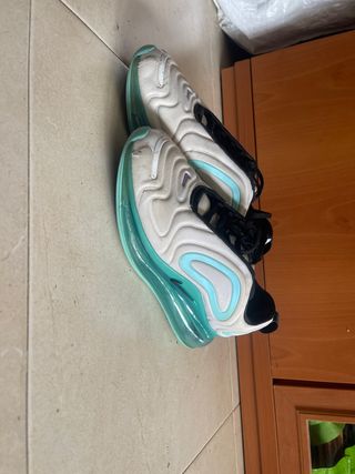 Bambas nike air max 720 de segunda mano por 22 EUR en Sant Feliu de Codines  en WALLAPOP