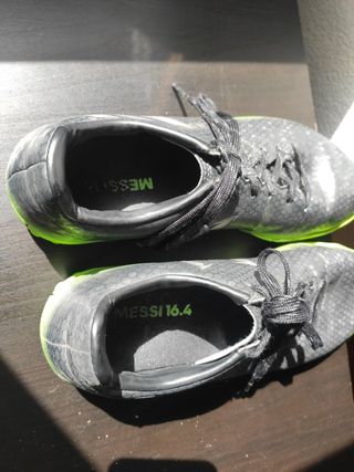 Zapatillas multitaco messi adidas 39 1\\/3 adidas de segunda mano por 10 EUR  en Madrid en WALLAPOP