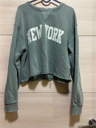 Sudadera de Stradivarius de segunda mano por 8 EUR en Santa Cruz de  Tenerife en WALLAPOP