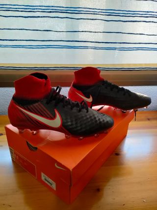 Botas de fútbol Nike Magista de segunda mano en WALLAPOP