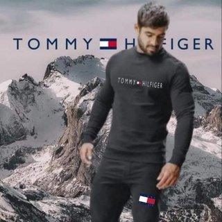 Chandal hombre de segunda mano por 41,5 EUR en Alicante en WALLAPOP
