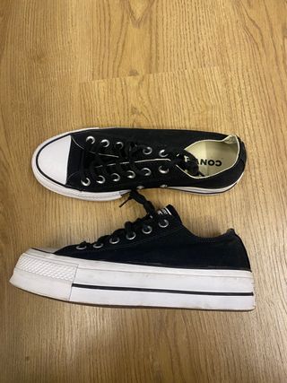 Converse negras plataforma talla 38 de segunda mano por 40 EUR en Valencia  en WALLAPOP