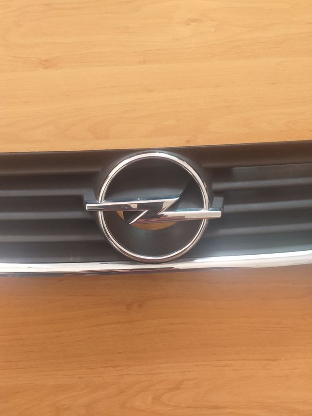 calandra original opel astra G