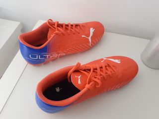 Puma zapatillas futbol sintético de segunda mano por 25 EUR en Madrid en  WALLAPOP