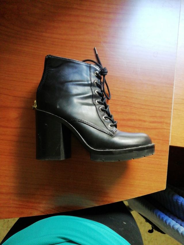 Botas de tacon stradivarius