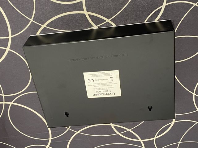 Caja luminosa con mensaje