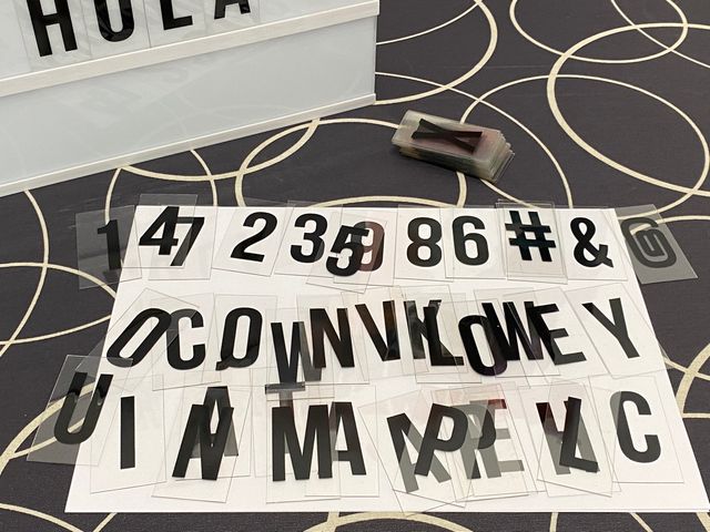 Caja luminosa con mensaje