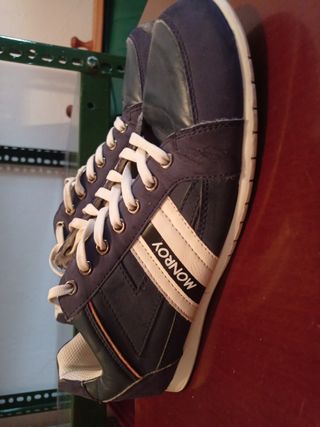 Zapatos hombre talla 42 de segunda mano por 5 EUR en Ronda en WALLAPOP