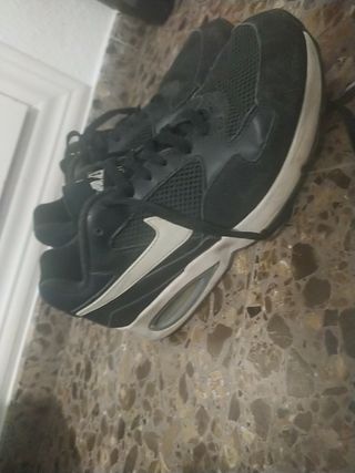 Zapatillas Nike segunda mano en Manises en WALLAPOP