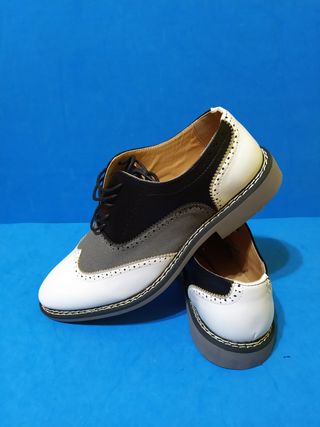 Zapatos para hombre talla 43 de segunda mano por 29,9 EUR en San Fernando  de Henares en WALLAPOP