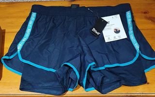 CRIVIT PANTALON CORTO TECNICO MUJER SHORT LIDL de segunda mano por 5 EUR en  Valencia en WALLAPOP