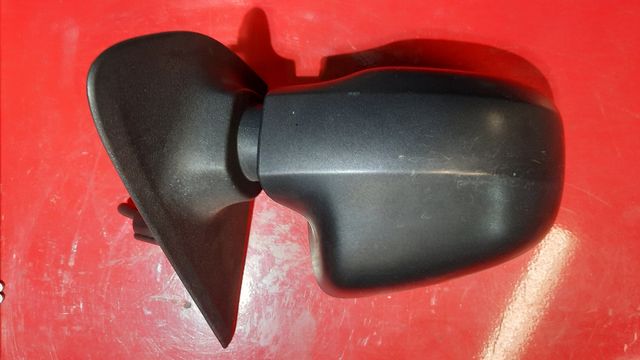Retrovisor derecho Dacia Sandero