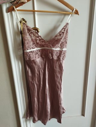Camisón intimissimi rosa de segunda mano por 5 EUR en Les Botigues de  Sitges en WALLAPOP