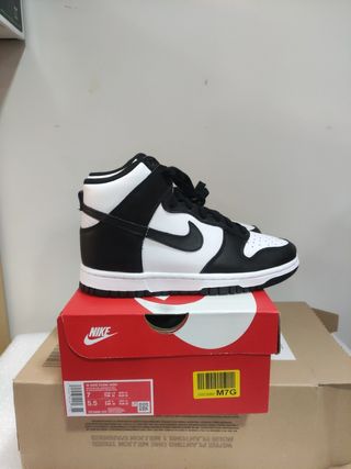 Nike dunk high panda 38 y 39 de segunda mano por 160 EUR en Madrid en  WALLAPOP