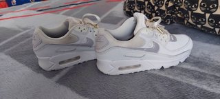 Nike air max blancas mujer de segunda mano por 60 EUR en Valencia en  WALLAPOP