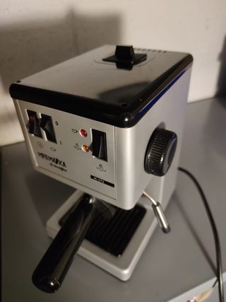 Cafetera MiniMoka M-372 de segunda mano por 30 EUR en Jerez de la Frontera  en WALLAPOP