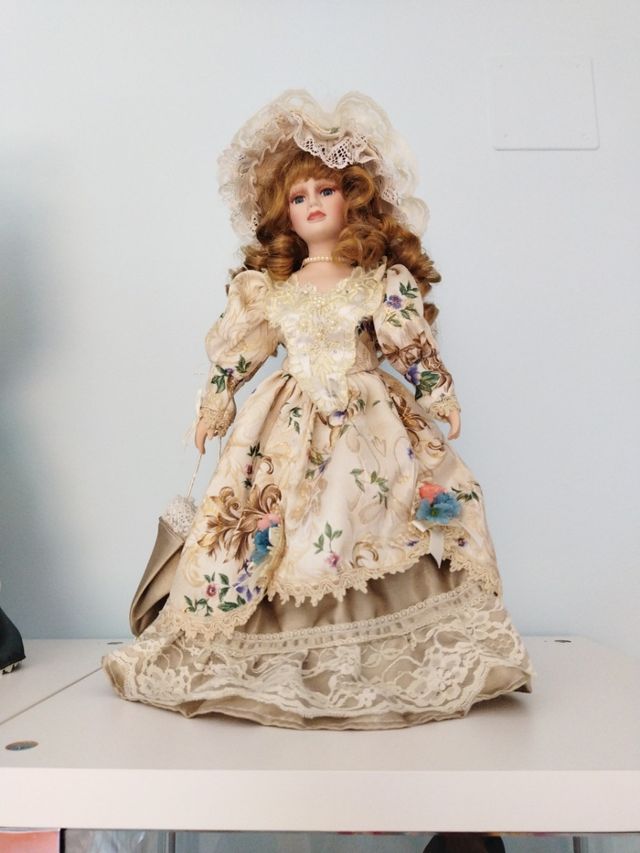 Muñecas porcelana. Coleccionista