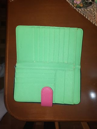 Cartera TOUS de segunda mano por 25 EUR en Madrid en WALLAPOP