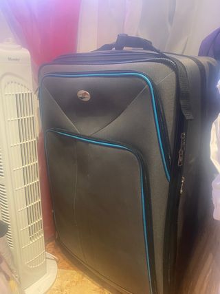 Maletas grande y fuerte, gran capacidad de segunda mano por 70 EUR en  Estepona en WALLAPOP