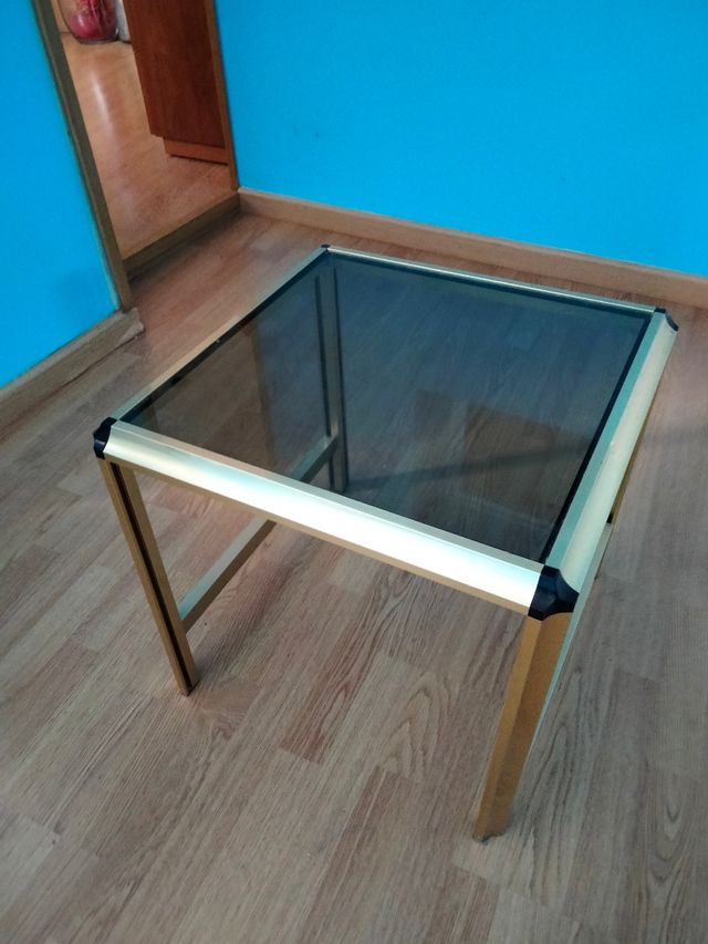 Mesa de cristal en muy buen estado