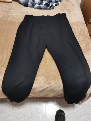 Pantalon de chandal 4Xl de segunda mano por 7 EUR en El Prat de Llobregat  en WALLAPOP
