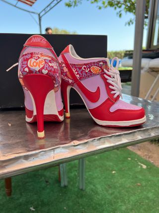 Bambas de tacón de segunda mano por 100 EUR en Gavà en WALLAPOP