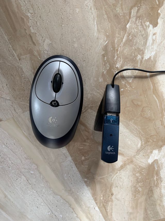 Ratón + teclado inalámbricos Logitech