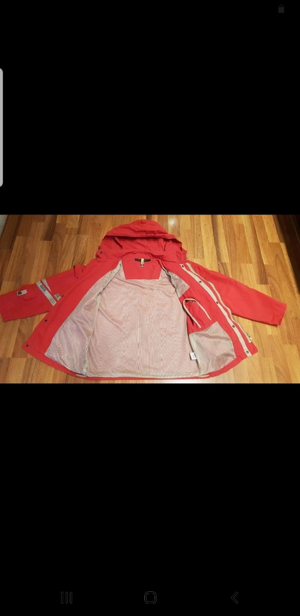 EX10 Chaqueta cortavientos. 