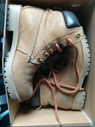 Botas marrones bajas talla 38 de segunda mano por 15 EUR en Madrid en  WALLAPOP