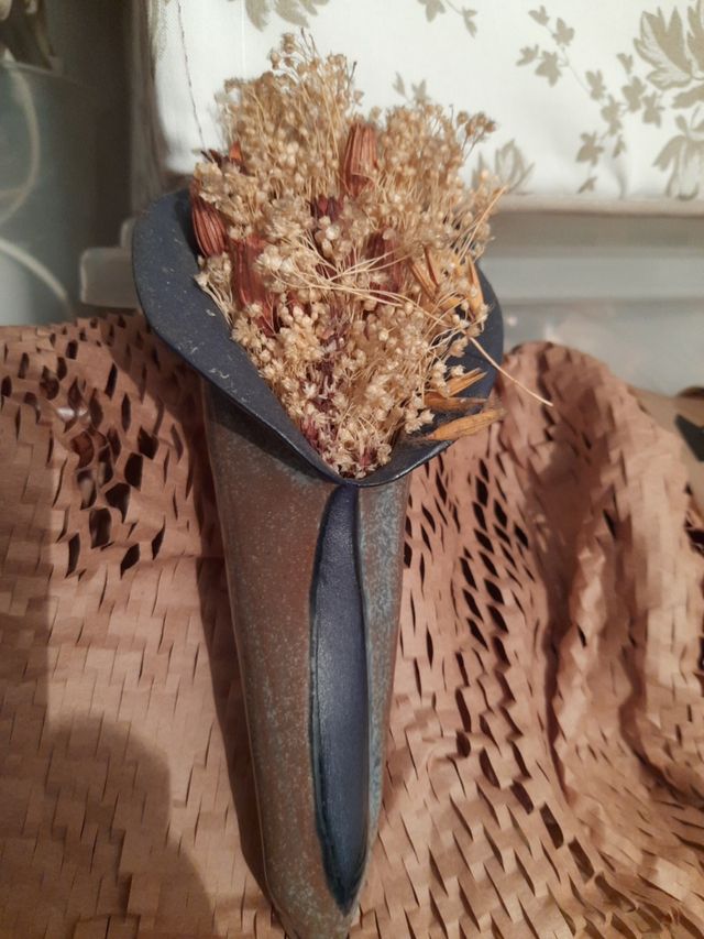 pez ceramica colores,piramide,paloma,ramo flores y